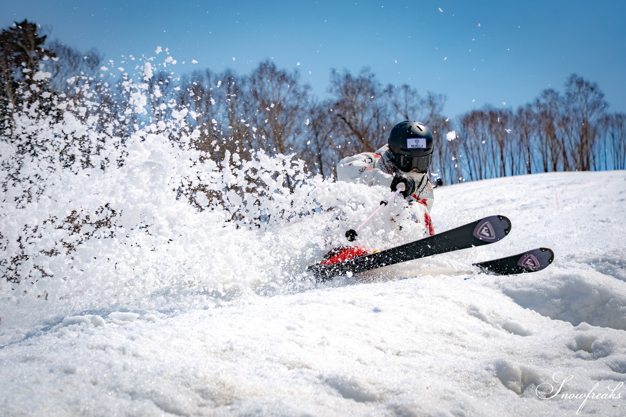 キロロリゾート｜ポカポカ陽気で絶好の春スキー日和♪こんな日は、みんなで思いっきり春雪を満喫しましょう！